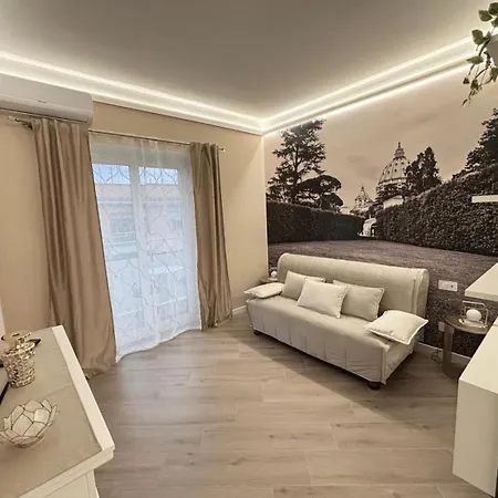 Saint Peter's Sunset View Luxury Daire