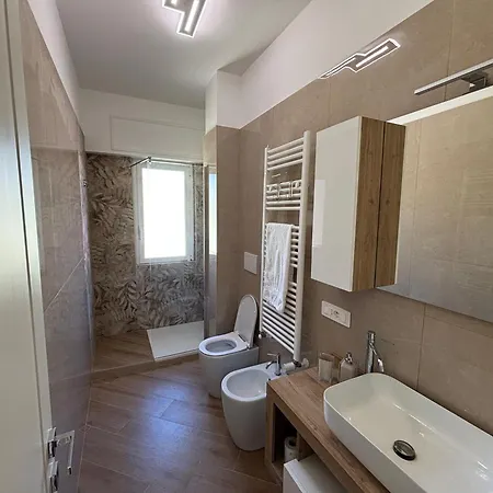 Saint Peter's Sunset View Luxury Daire